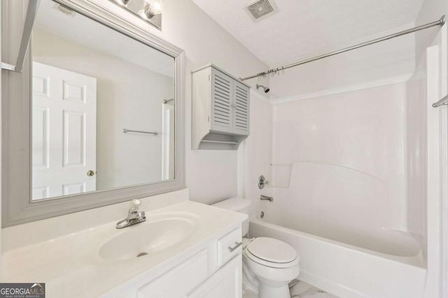 1363 Penhurst Drive, Lawrenceville, GA 30043