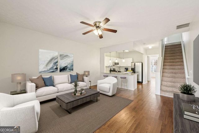 1363 Penhurst Drive, Lawrenceville, GA 30043