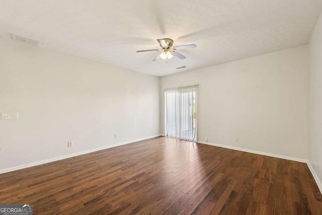 1363 Penhurst Drive, Lawrenceville, GA 30043
