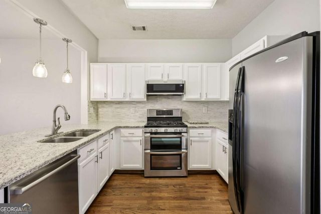 1363 Penhurst Drive, Lawrenceville, GA 30043