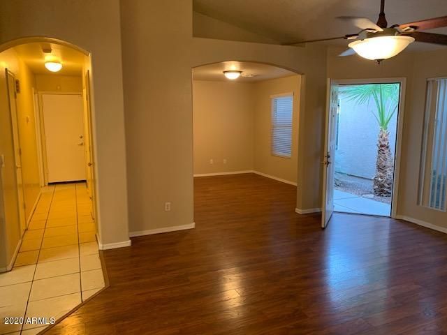 4533 E GLENHAVEN Drive, Phoenix, AZ 85048