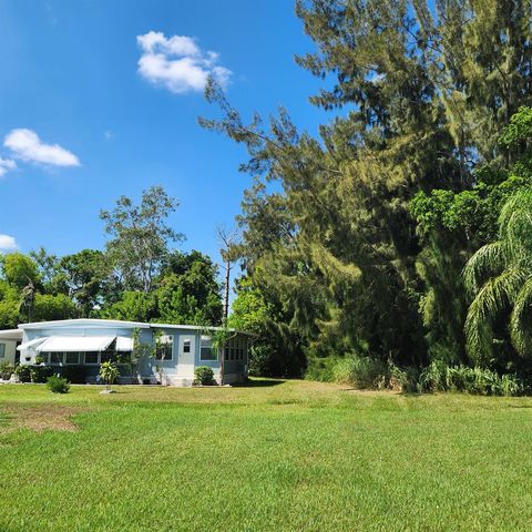 6 Angelita, Port St. Lucie, FL 34952