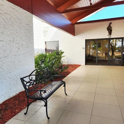 6 Angelita, Port St. Lucie, FL 34952