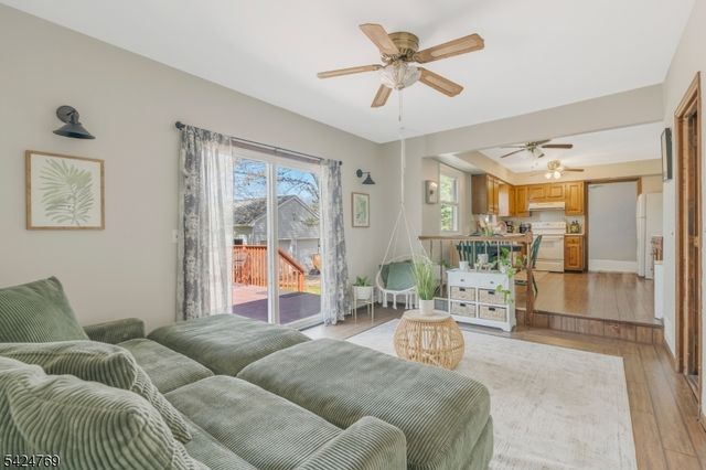 3 Millbrook Rd., Raritan Twp., NJ 08822