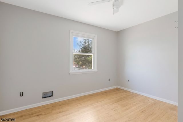 3 Millbrook Rd., Raritan Twp., NJ 08822