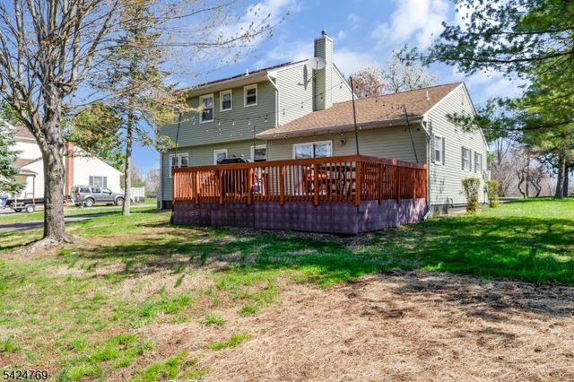 3 Millbrook Rd., Raritan Twp., NJ 08822