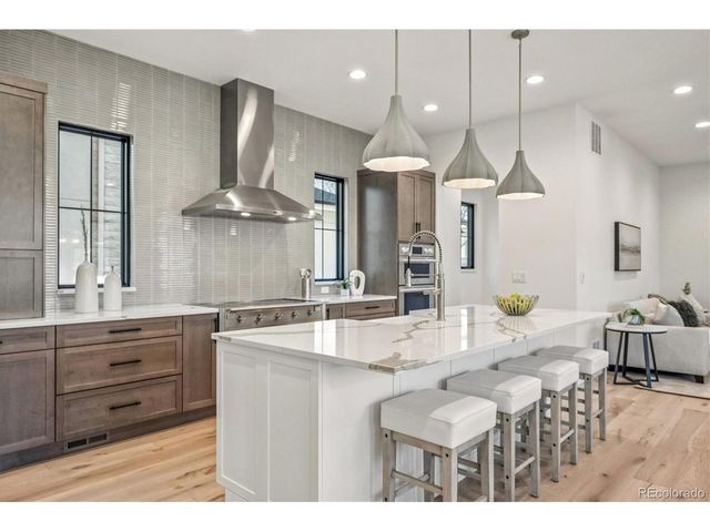 1699 Bellaire St, Denver, CO 80220