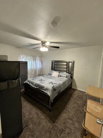 2235 N Backer Avenue, Fresno, CA 93703