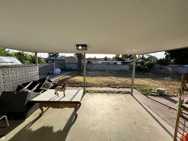 2235 N Backer Avenue, Fresno, CA 93703