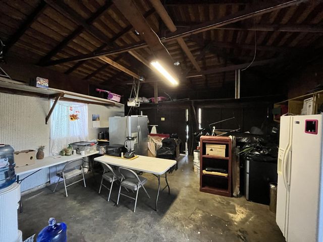 2235 N Backer Avenue, Fresno, CA 93703