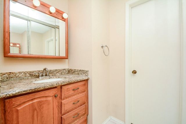 2321 Crescent Park Drive 276, Houston, TX 77077