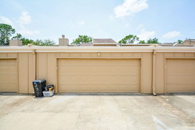 2321 Crescent Park Drive 276, Houston, TX 77077