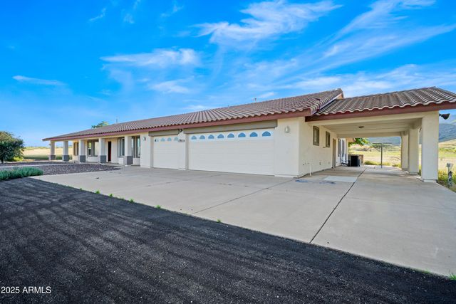 6603 E RENEGADE Trail, Hereford, AZ 85615