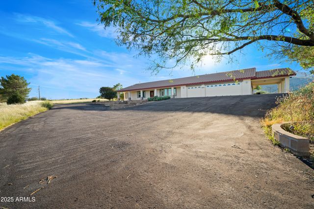 6603 E RENEGADE Trail, Hereford, AZ 85615