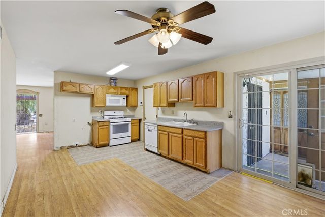 27200 La Prada, Menifee, CA 92586