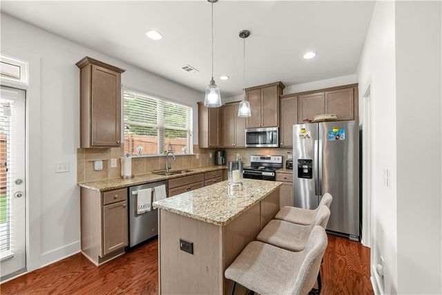 5888 Radford Loop, Fairburn, GA 30213