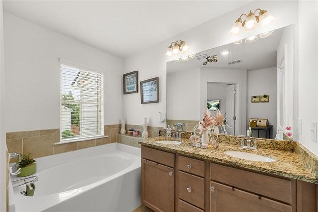 5888 Radford Loop, Fairburn, GA 30213