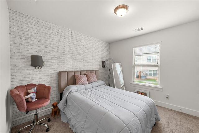 5888 Radford Loop, Fairburn, GA 30213