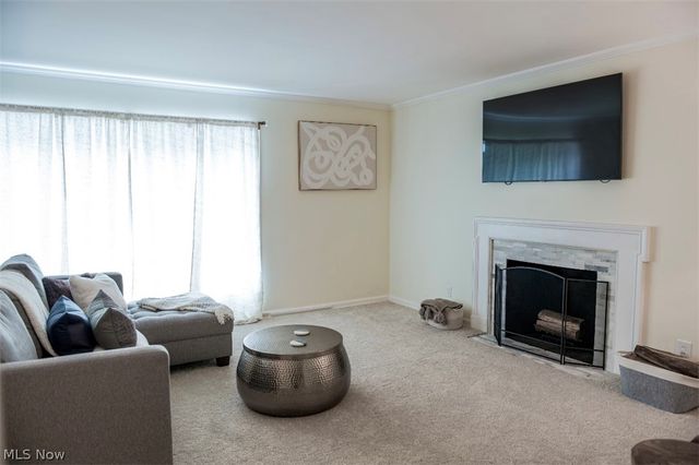 17707 Lomond Boulevard, Shaker Heights, OH 44122