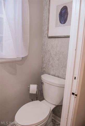 17707 Lomond Boulevard, Shaker Heights, OH 44122