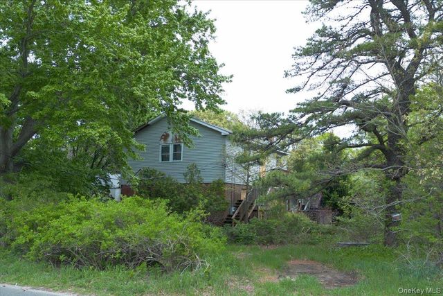 203 N Washington Avenue, Centereach, NY 11720