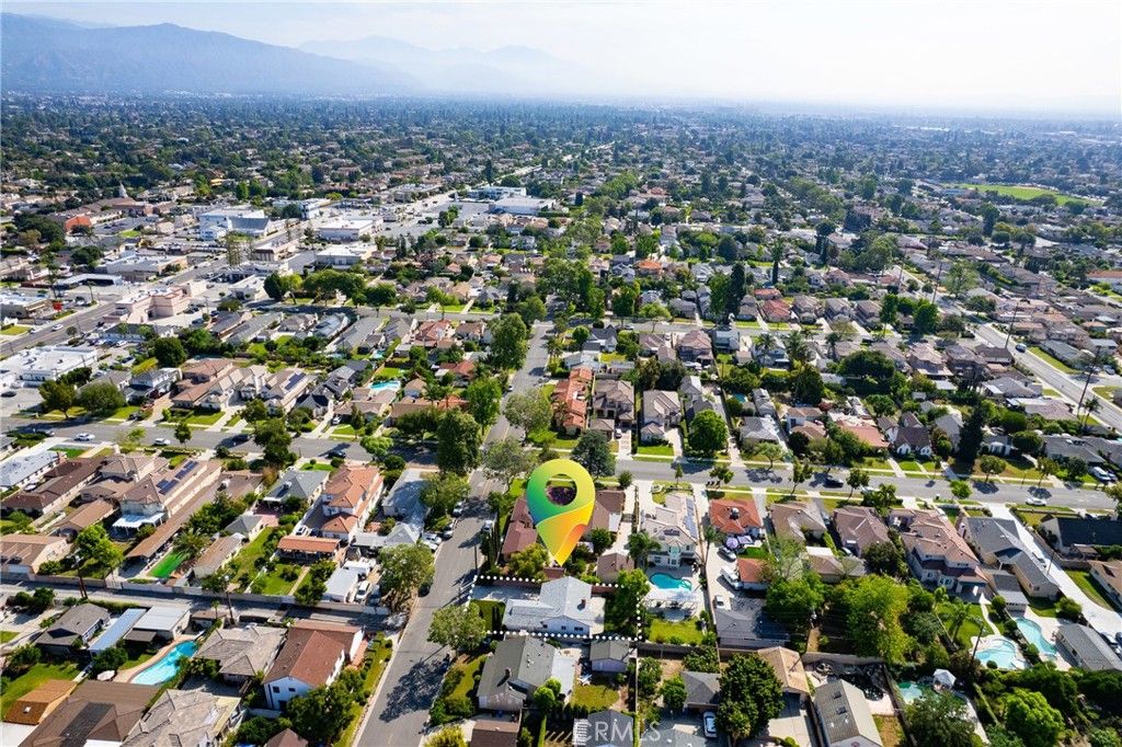 Image 27 of property listing at 9720 Workman Avenue, Temple City, CA 91780