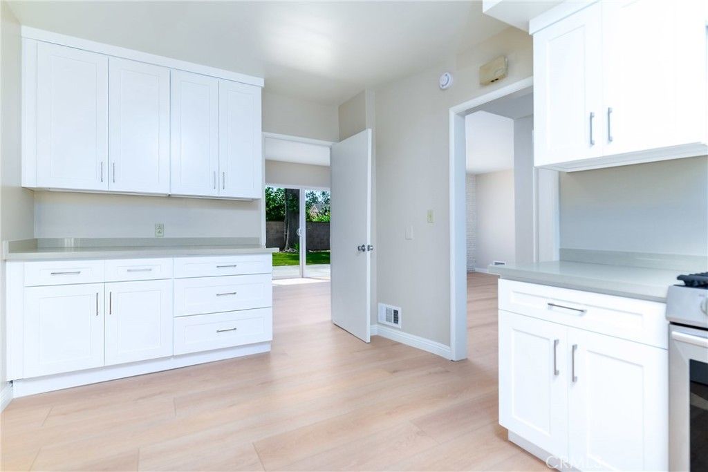 Image 8 of property listing at 9720 Workman Avenue, Temple City, CA 91780