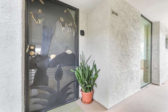 261 E La Verne Way N, Palm Springs, CA 92264