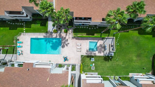261 E La Verne Way N, Palm Springs, CA 92264