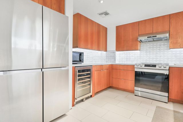 261 E La Verne Way N, Palm Springs, CA 92264