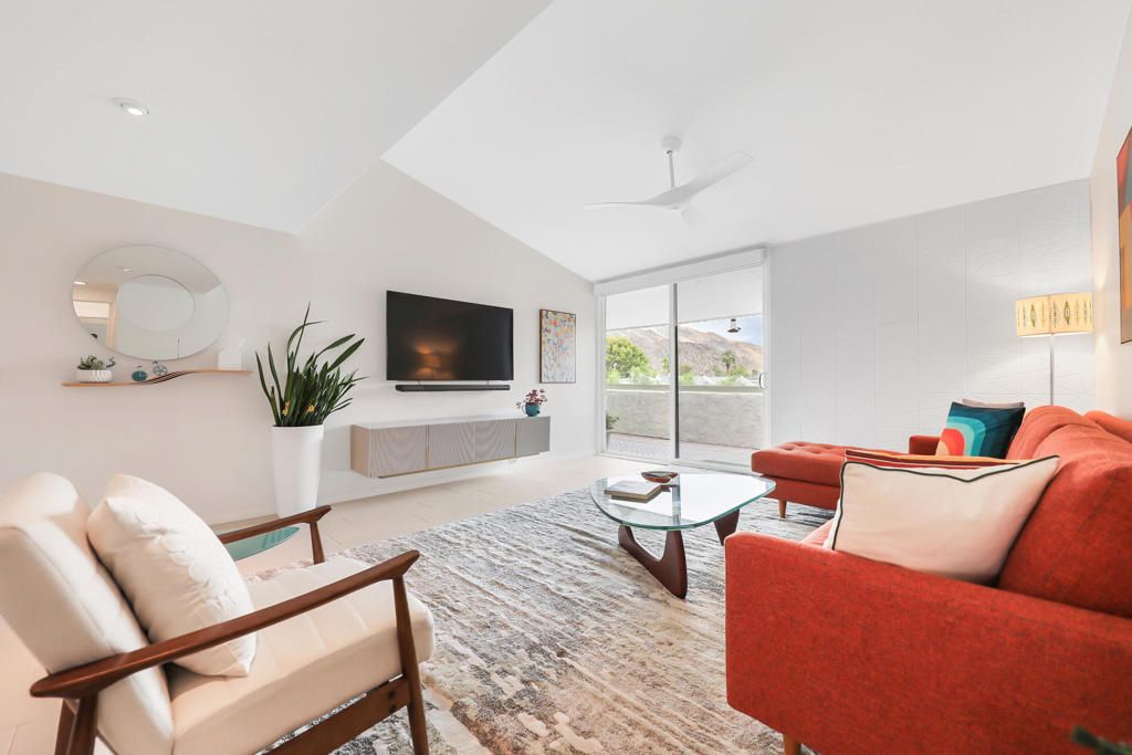 261 E La Verne Way N, Palm Springs, CA 92264