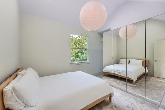 7311 Providence Ave B, Austin, TX 78752