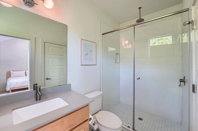 7311 Providence Ave B, Austin, TX 78752