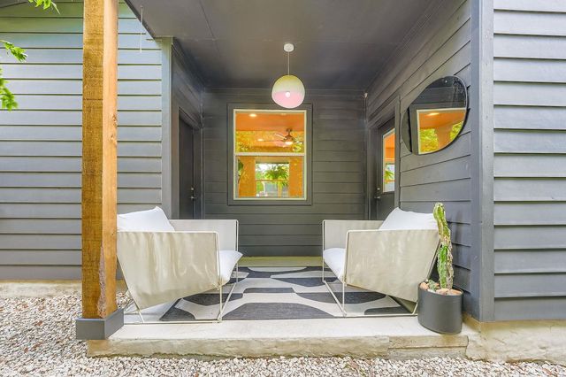 7311 Providence Ave B, Austin, TX 78752