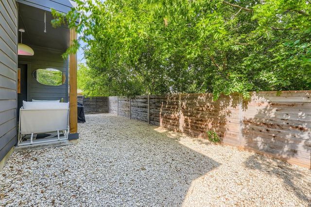 7311 Providence Ave B, Austin, TX 78752