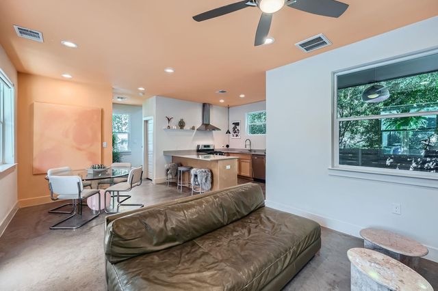 7311 Providence Ave B, Austin, TX 78752