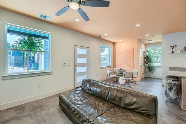 7311 Providence Ave B, Austin, TX 78752