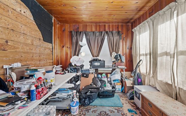 253 S 7th Street, Lindenhurst, NY 11757