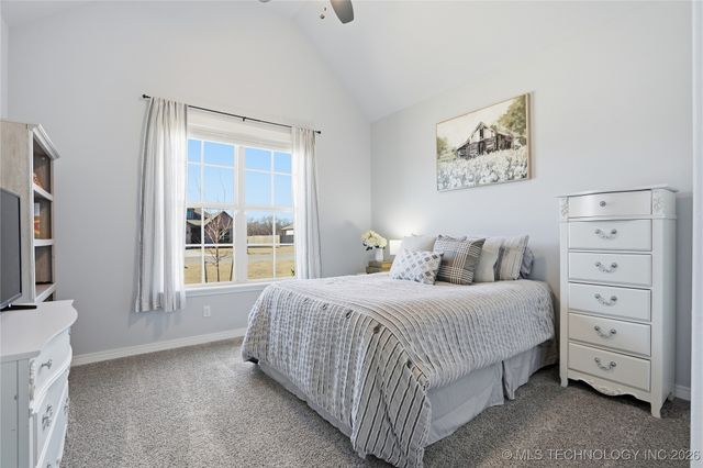 189 N Castle Street, Skiatook, OK 74070