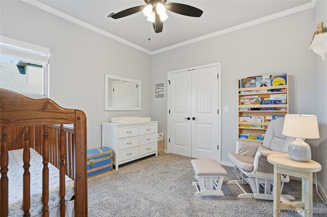 189 N Castle Street, Skiatook, OK 74070