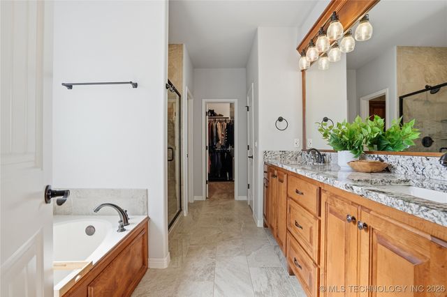 189 N Castle Street, Skiatook, OK 74070