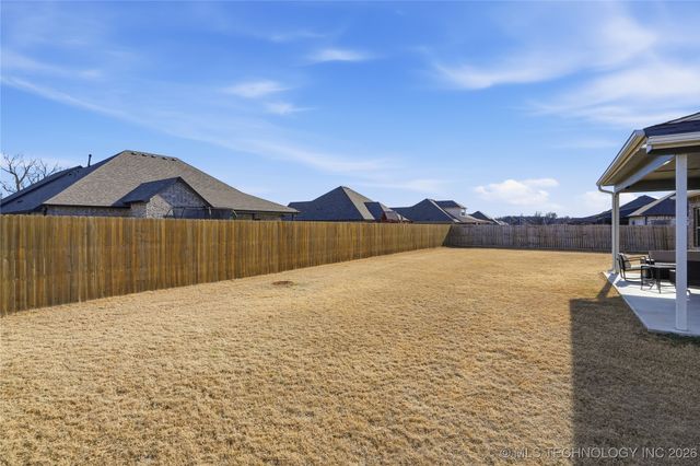 189 N Castle Street, Skiatook, OK 74070