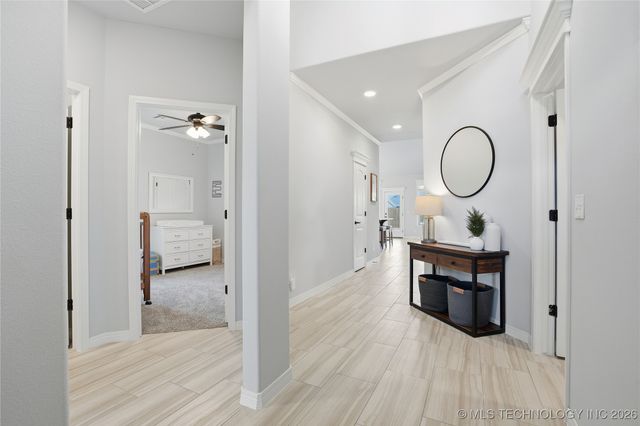 189 N Castle Street, Skiatook, OK 74070