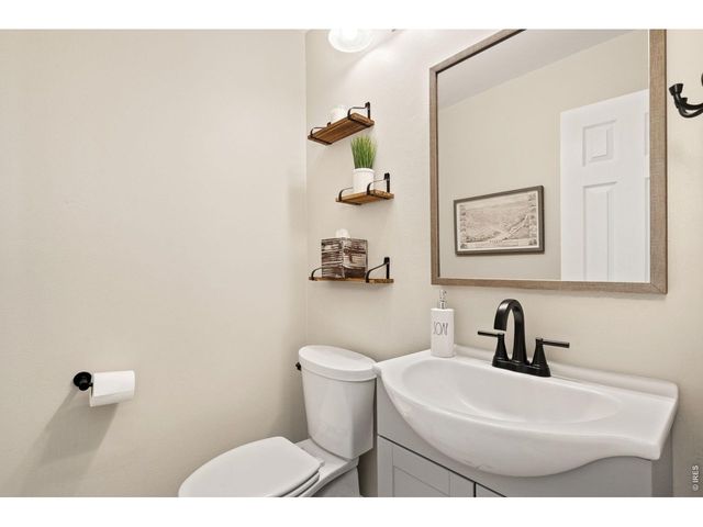 4260 Kingsbury Dr, Fort Collins, CO 80525