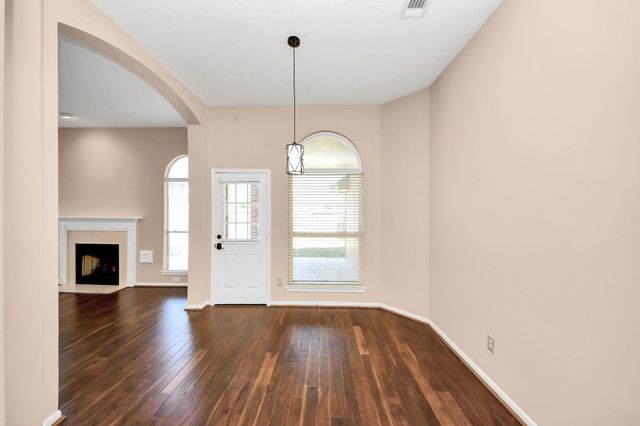 8214 Morning Dawn Drive, Houston, TX 77095