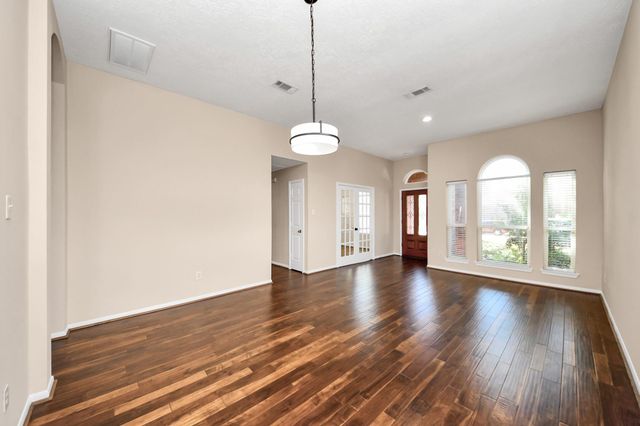 8214 Morning Dawn Drive, Houston, TX 77095