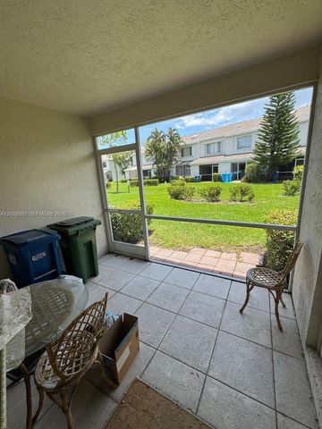 16682 Hemingway Drive, Weston, FL 33326
