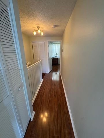 16682 Hemingway Drive, Weston, FL 33326