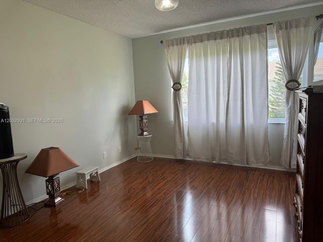 16682 Hemingway Drive, Weston, FL 33326