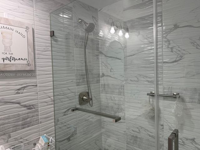 16682 Hemingway Drive, Weston, FL 33326